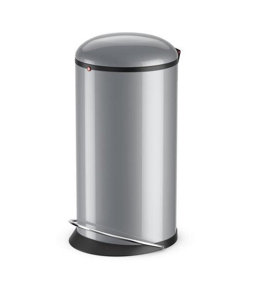 20-litre pedal bin in silver with lid tightly closed and a handy foot pedal.