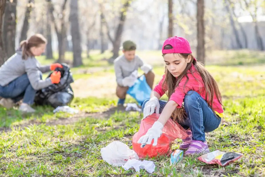 Badly-Behaved Pupils Should Pick Litter as Punishment