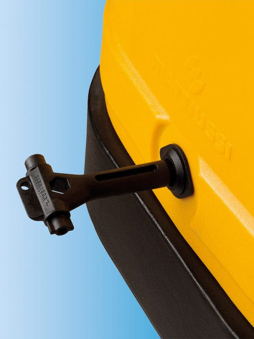 Close-up of the anti-tamper access opening on the Balloon bin, promoting hygienic waste disposal and easy emptying.
