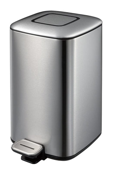 12 Litre internal recycling bin with brushed stainless steel finish.  Pedal to the front to allow quick and convenient hands free disposal